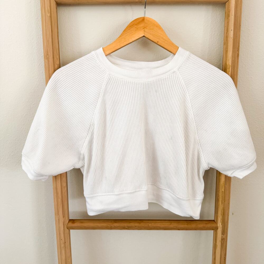 Urban Outfitters White Ribbed Cropped Sweatshirt Top Short Sleeve Medium